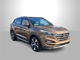 Used 2017 Hyundai Tucson Limited w/ Limited Ultimate Package 03 video 2