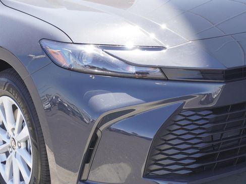 Used 2026 Toyota Camry LE FWD image 3