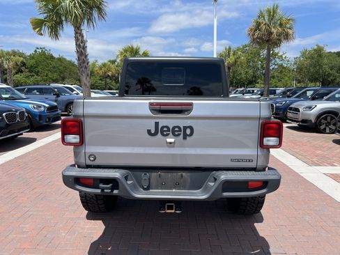 Used 2021 Jeep Gladiator Sport AWD/4WD image 9