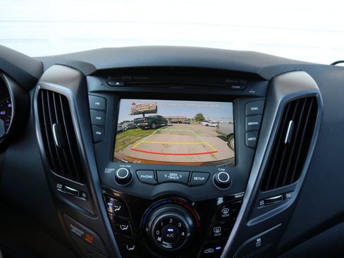 Used 2016 Hyundai Veloster Turbo image 30