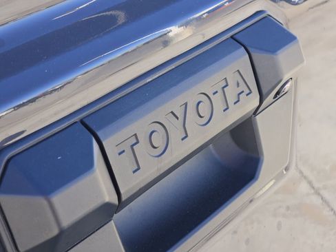 Certified 2025 Toyota Tacoma SR5 image 11