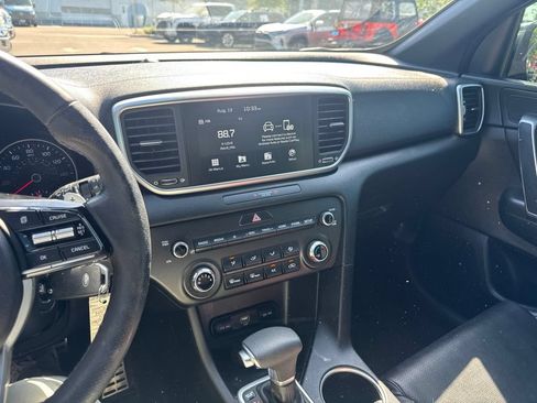 Used 2022 Kia Sportage Nightfall Edition FWD image 12