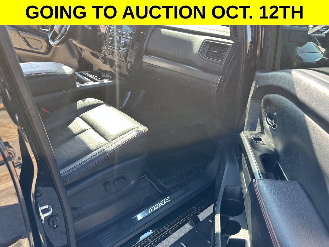 Used 2024 Nissan Titan PRO-4X w/ Pro-4x Convenience Package AWD/4WD image 18