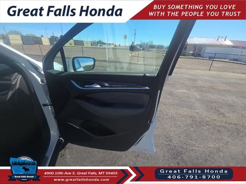 Used 2024 Buick Enclave Essence w/ Experience Buick Package AWD/4WD image 14