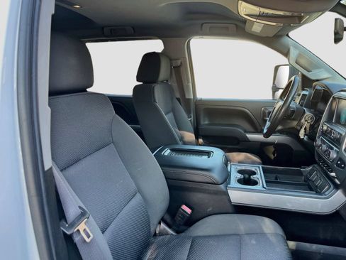 Used 2017 Chevrolet Silverado 2500 LT AWD/4WD image 28