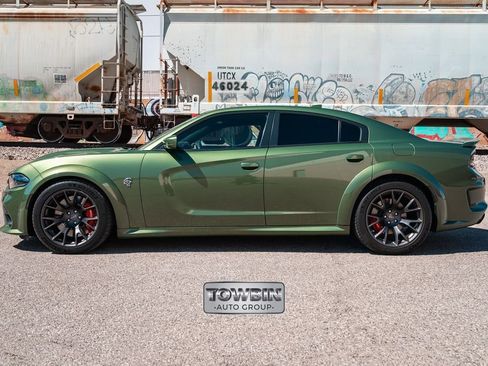 Used 2022 Dodge Charger SRT Hellcat w/ Harman/Kardon Audio Group RWD image 8