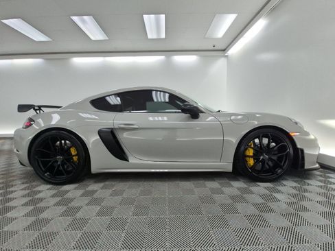Certified 2020 Porsche 718 Cayman GT4 RWD image 8