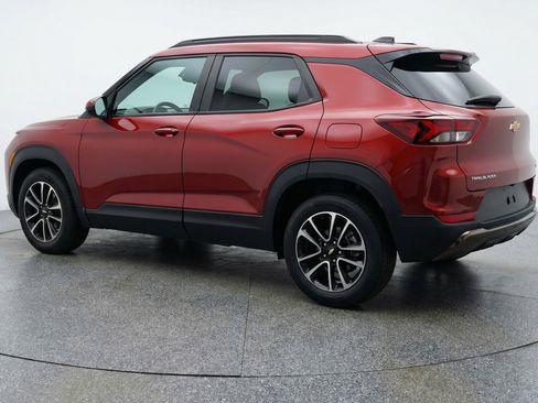 Used 2025 Chevrolet TrailBlazer LT image 6