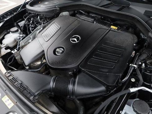 Used 2024 Mercedes-Benz GLC 300 4MATIC image 28