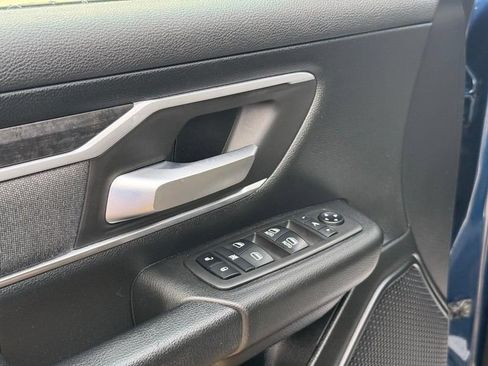Used 2019 RAM 1500 Big Horn AWD/4WD image 18