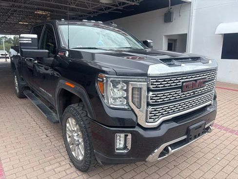 Used 2020 GMC Sierra 3500 Denali w/ Denali Ultimate Package AWD/4WD image 2