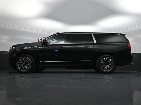 Used 2023 GMC Yukon XL Denali Ultimate image 28