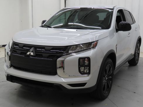 New 2026 Mitsubishi Outlander Sport LE AWD/4WD image 8