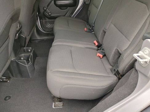 Used 2018 Jeep Wrangler Unlimited Sport image 15