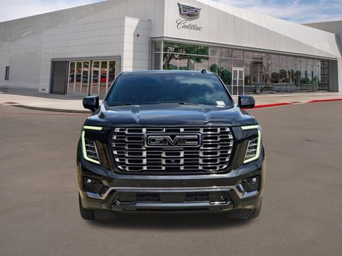 Used 2025 GMC Yukon Denali Ultimate w/ LPO, Floor Liner Package AWD/4WD image 2