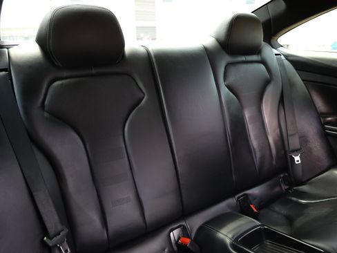 Used 2015 BMW M4 Coupe RWD image 19