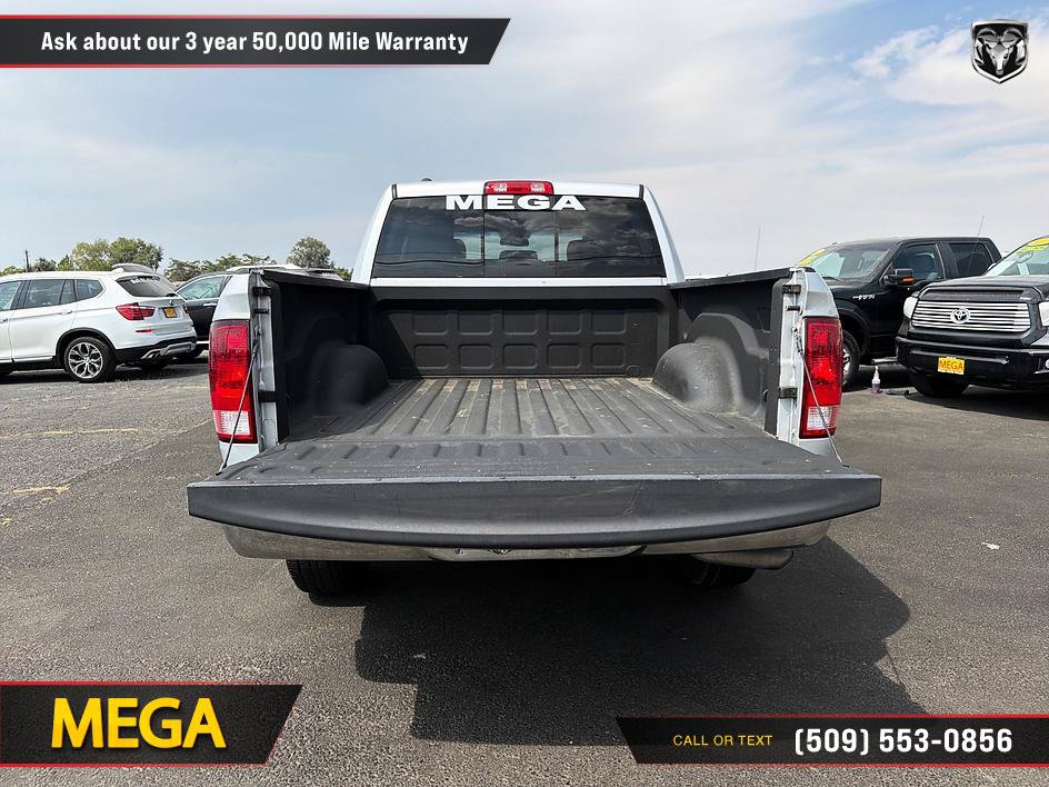 Used 2017 RAM 1500 Classic SLT AWD/4WD image 16