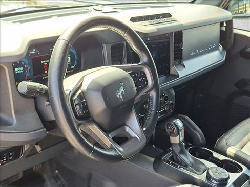 Used 2025 Ford Bronco Badlands AWD/4WD image 10