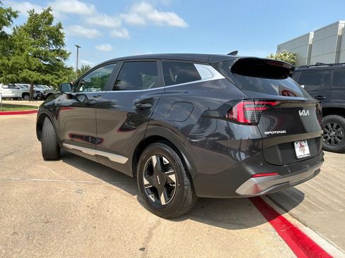 Used 2026 Kia Sportage LX FWD image 8