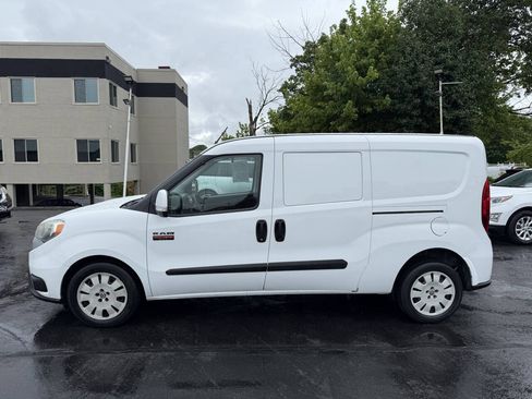 Used 2017 RAM ProMaster City Tradesman SLT w/ Rear Back-up Camera Group FWD image 9