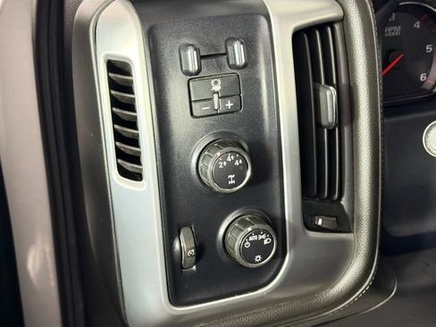Used 2016 GMC Sierra 2500 SLE w/ Suspension Package, Off-Road AWD/4WD image 10