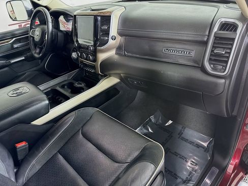 Used 2019 RAM 1500 Laramie image 31