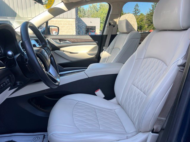 Used 2024 Buick Enclave Avenir w/ Avenir Technology Package AWD/4WD image 27
