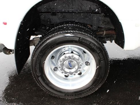 Used 2022 Ford F450 Limited w/ FX4 Off-Road Package AWD/4WD image 10