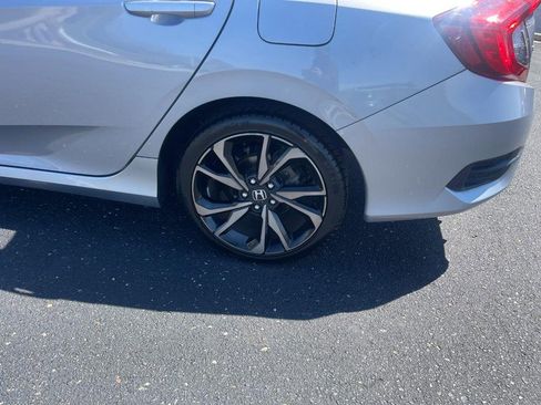 Used 2019 Honda Civic Sport image 5