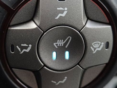 Used 2010 Chevrolet Camaro SS w/ LPO, Ground Effects Package image 5