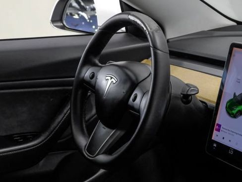 Used 2020 Tesla Model 3 Long Range AWD/4WD image 22