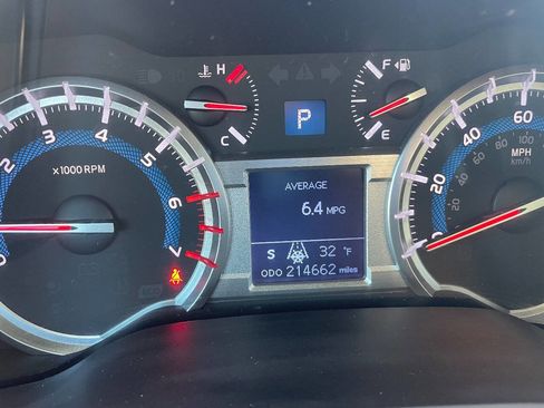 Used 2016 Toyota 4Runner SR5 Premium image 11