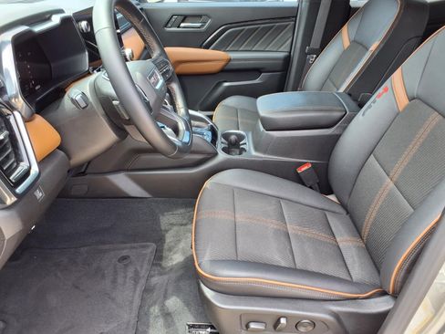 Used 2023 GMC Canyon AT4 AWD/4WD image 13