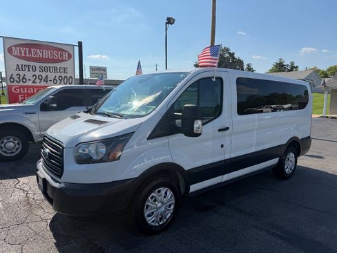 Used 2018 Ford Transit 150 XL RWD image 2