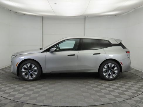 New 2026 BMW iX xDrive45 image 8