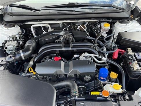 Used 2017 Subaru Outback 2.5i Limited image 12