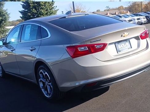 Used 2023 Chevrolet Malibu LT image 9