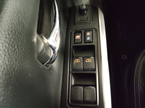 Used 2019 Nissan Titan PRO-4X w/ Pro-4x Convenience Package image 27