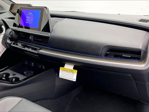 New 2026 Toyota Prius XLE image 6