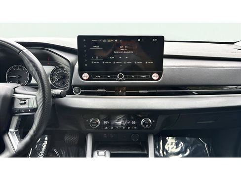 Used 2025 Mitsubishi Outlander SE FWD image 24