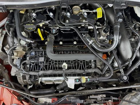 Used 2019 Ford Escape SE image 38