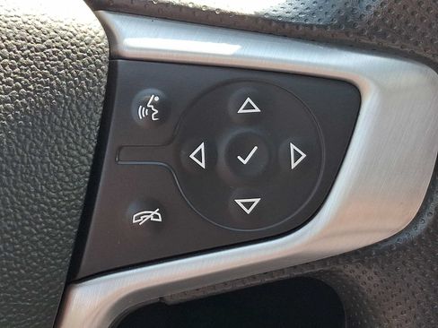 Used 2023 GMC Acadia SLE w/ Driver Convenience Package FWD image 25