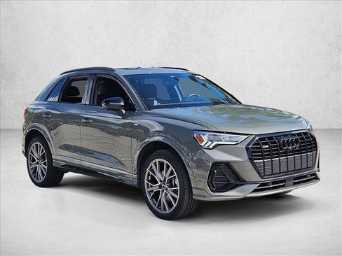 Used 2025 Audi Q3 2.0T Premium Plus AWD/4WD image 3