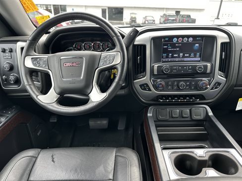 Used 2017 GMC Sierra 1500 SLT AWD/4WD image 16
