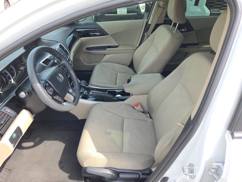 Used 2017 Honda Accord LX image 10