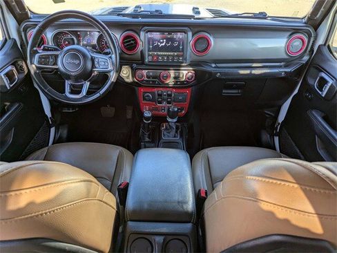 Used 2021 Jeep Gladiator Rubicon image 16