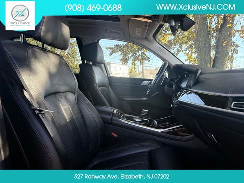 Used 2020 BMW X7 xDrive40i w/ Premium Package AWD/4WD image 20