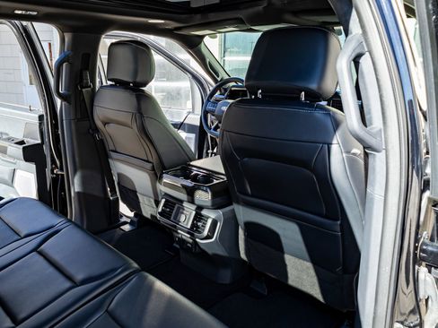 Used 2022 Ford F150 Lariat w/ Equipment Group 502A High image 30