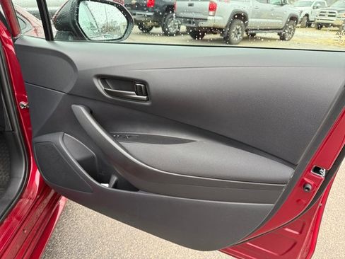 Used 2025 Toyota Corolla LE image 25