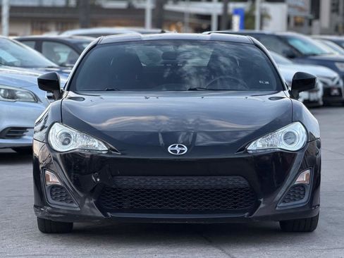 Used 2016 Scion FR-S image 2
